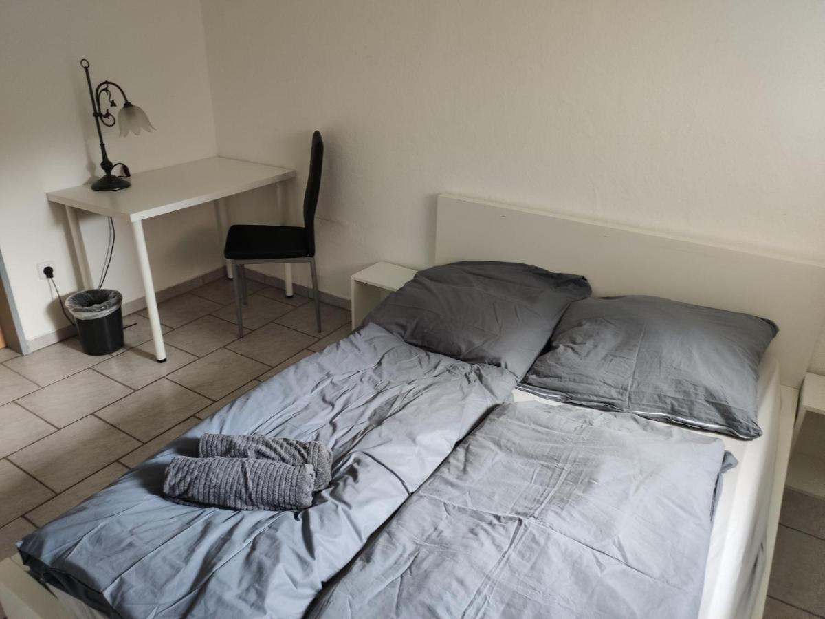 Apartmán Schoenes Einfaches Zentrales Zimmer In Oldenburg Exteriér fotografie