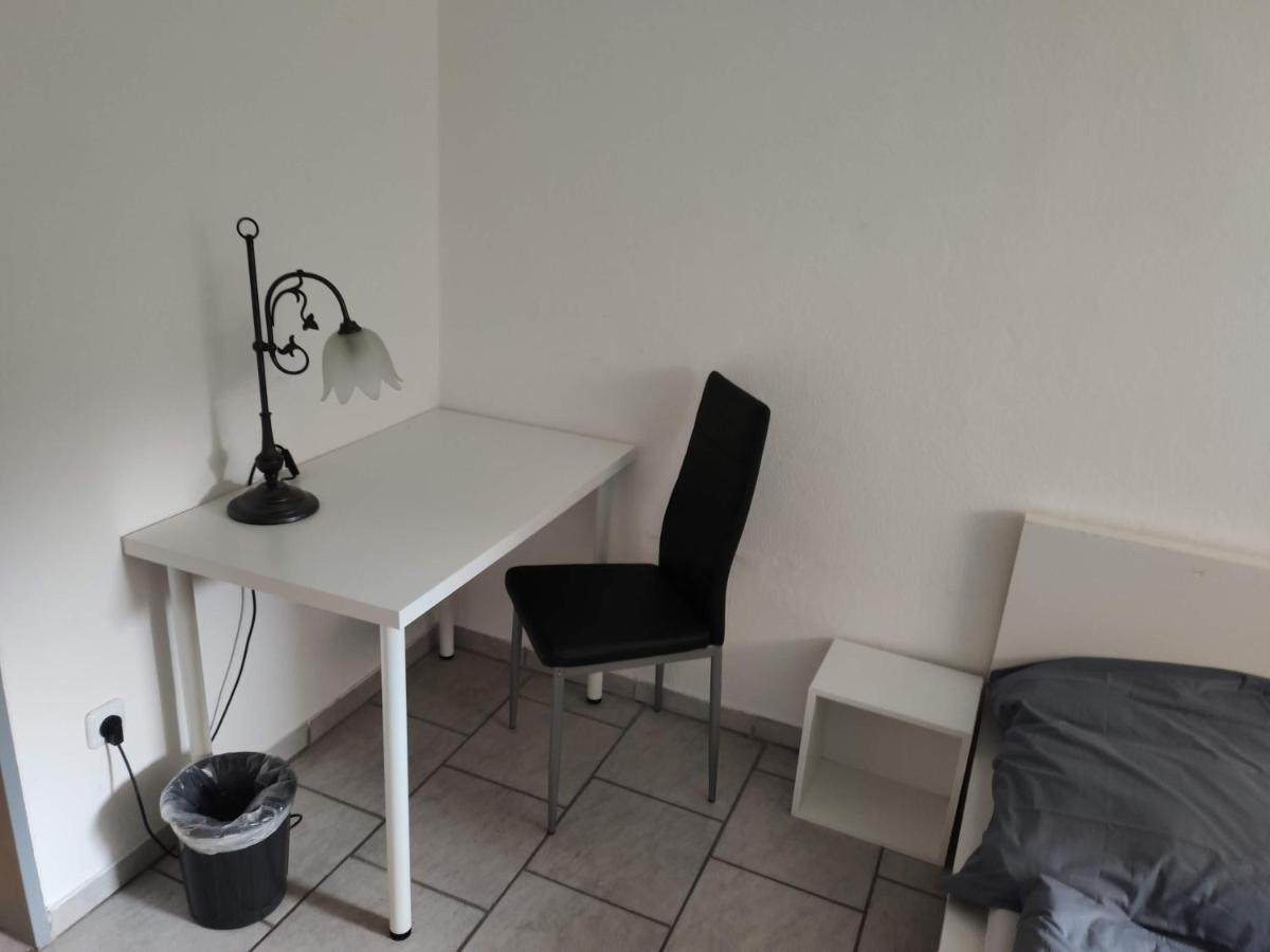 Apartmán Schoenes Einfaches Zentrales Zimmer In Oldenburg Exteriér fotografie